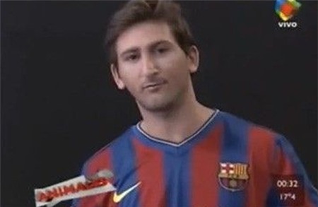 Một anh chàng khác cũng có gương mặt giống hệt Messi.