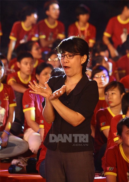 Nụ cười thân thiện, sáng ngời niềm hy vọng và sự tự tin luôn là thương hiệu của Nick Vujicic