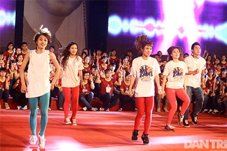 Ấn tượng tiết mục nhảy hiện đại của các bạn trẻ Hà thành