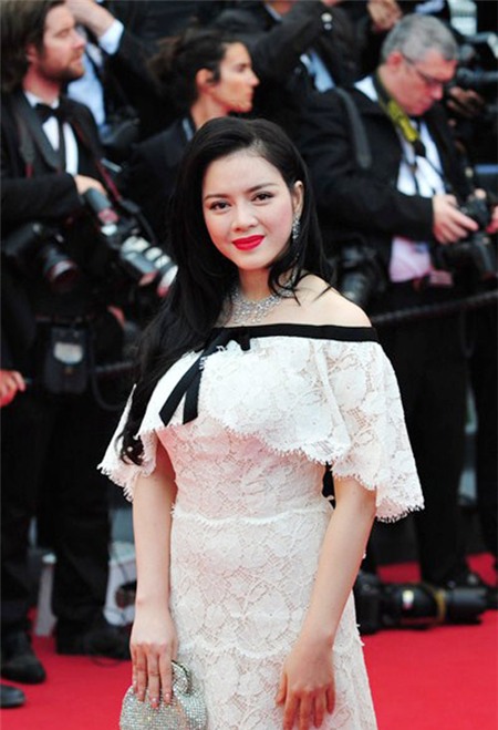 Sao Việt tới LHP Cannes hay tới hội chợ? - 1