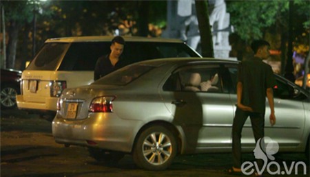 Bắt gặp Hương Tràm tình tứ cùng bạn trai mới - 14