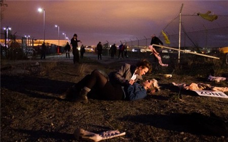 Rùng rợn trò chơi thây ma đuổi bắt người 4