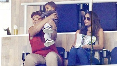 Irina được lòng mẹ Ronaldo nhờ… scandal