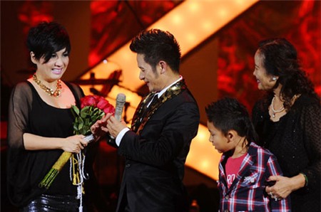 Bằng Kiều rạng rỡ bên Nguyễn Hồng Nhung - 6