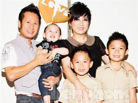 Nhiều khán giả mong rằng, dù chia tay, nhưng những hình ảnh hạnh phúc thế này vẫn sẽ còn được ghi lại