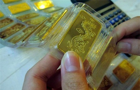 Khoảng cách chênh lệch giữa giá vàng trong nước và thế giới đã thu hẹp về mức 5 triệu đồng/lượng.