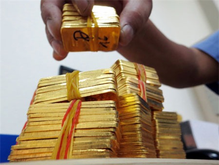 Liên tiếp cháy hàng trong các phiên đấu thầu.