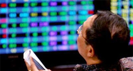 Chứng khoán, dòng tiền, cảnh báo, bơm tiền, nới lỏng, chính sách