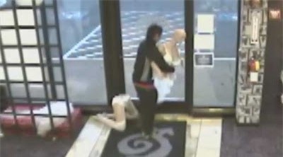 Trộm đột nhập, giải cứu 