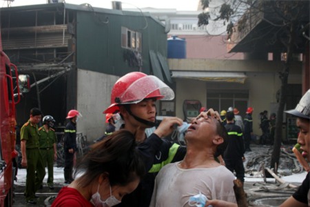 Cấp cứu đôi mắt ngay tại hiện trường