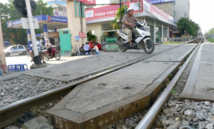 Cửa hàng xăng dầu số 32 tại 18 đường Giải Phóng