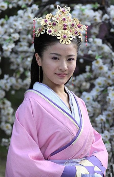 Top 8 mỹ nhân thời Thanh trên truyền hình Hoa ngữ Hoàng hậu Tần Lam xếp  thứ 2 vị trí số 1 khó ai qua mặt