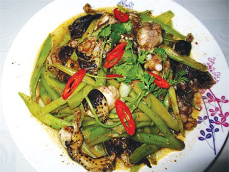 Ếch đồng xào môn đúm mương, Ẩm thực, ech xao mon dum, ech dong xao mon dum, ech xao mon, mon dum, mon ngua, mon ngon moi ngay, nau an, mon ngon, nau an ngon, mon ngon de lam, am thuc viet nam, day nau an, mon an ngon, mon ngon cuoi tuan, mon an hang ngay,day nau an ngon, nau an moi ngay, nau an ngon moi ngay, am thuc viet, am thuc