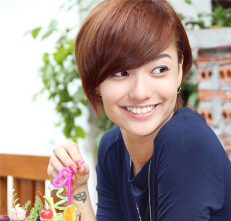 4 sao Việt bị vạch 