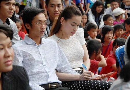Tuyển tập khoảnh khắc đẹp của Hồ Ngọc Hà và Cường đô la 9