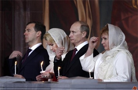 Putin, ly dị, Lyudmila