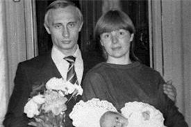 Putin, ly dị, Lyudmila