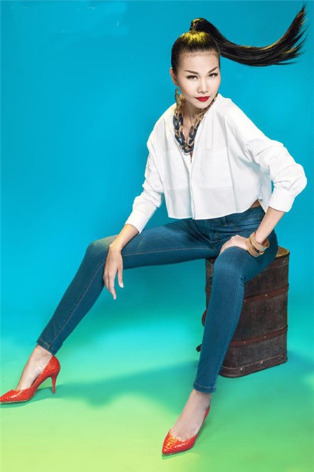 Diện quần jeans 'chất' như Thanh Hằng - 3