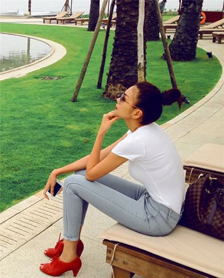 Diện quần jeans 'chất' như Thanh Hằng - 6