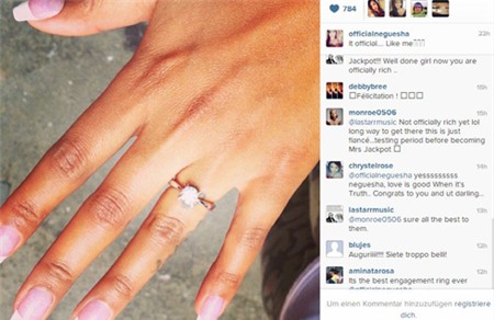 Fanny Neguesha gây tò mò khi đăng tải bức ảnh bàn tay đeo chiếc nhẫn kim cương. Ảnh: Twitter.
