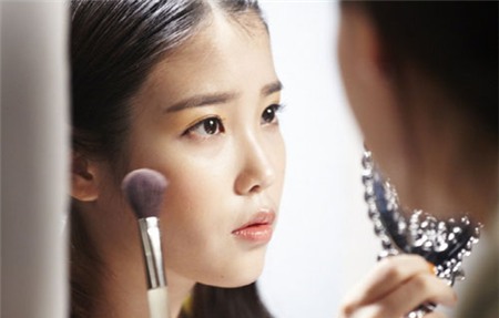 Tâm sự của một phụ nữ lạm dụng phẫu thuật thẩm mĩ 1