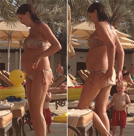 Hôm qua, bà bầu 29 tuổi cùng chồng con được trông thấy đi bơi và tắm nắng tại khách sạn Le Royal Meridien thuộc khu nghỉ dưỡng bên biển ở Jumeirah, Dubai.