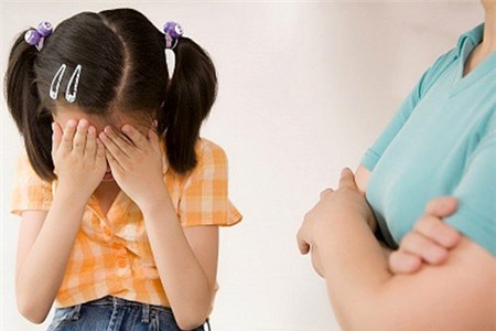 Lời mẹ nói làm con đau hơn đòn roi - 1