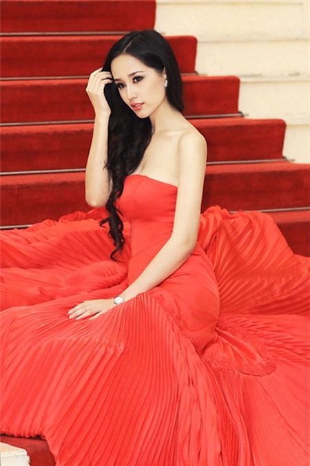 Những giây phút gợi cảm nhất của Mai Phương Thuý 10