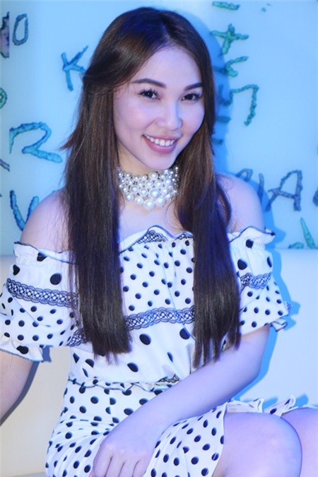 Quỳnh Thư lần đầu khoe bạn trai đại gia - 6