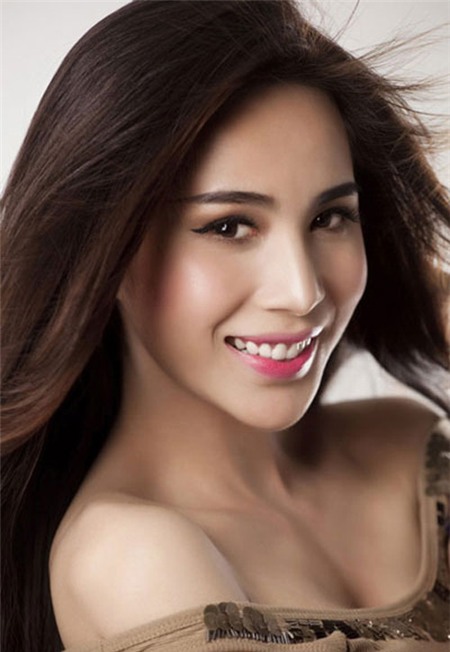 Thủy Tiên: Sống không hối tiếc - 1