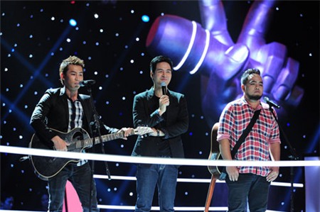 Quốc Trung cám ơn Mr. Đàm vì cứu học trò - 3