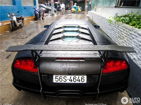 Cặp siêu xe Việt Nam gây ấn tượng với báo nước ngoài 7