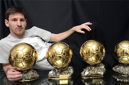  Ở tuổi 26, Messi đã có tới 4 danh hiệu Quả bóng vàng.