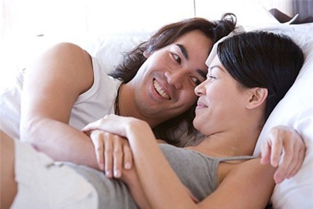 Không dám về nhà vì vợ ham muốn quá cao - 1