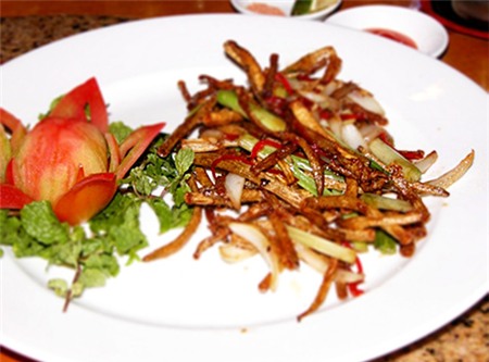 Những đặc sản sâu đầy 'ma lực' của ẩm thực Việt 9