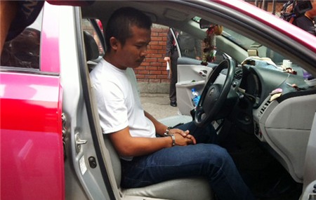 Tài xế taxi cầm kiếm Nhật chém chết khách vì 50 nghìn