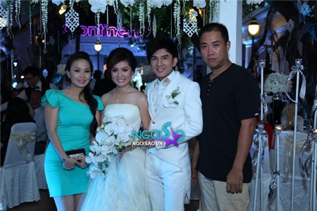 Các cặp đôi sao Việt tấp nập tới dự đám cưới Đan Trường ở Sài Gòn | Đan Trường,đám cưới,bí mật,bà xã,tiệc cưới,người thân,fan hâm mộ,tình cảm,