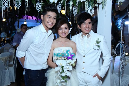 Các cặp đôi sao Việt tấp nập tới dự đám cưới Đan Trường ở Sài Gòn | Đan Trường,đám cưới,bí mật,bà xã,tiệc cưới,người thân,fan hâm mộ,tình cảm,