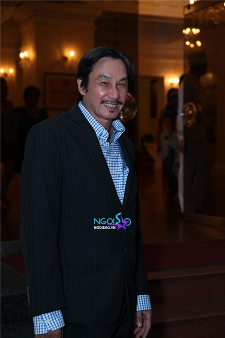 Toàn cảnh: Đám cưới ca sĩ Đan Trường ngập tràn gam trắng sang trọng | Đan Trường,đám cưới,bí mật,bà xã,tiệc cưới,người thân,fan hâm mộ,tình cảm,hạnh phúc,lộng lẫy,lãng mạn