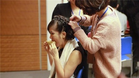 Phì cười với những kiểu 