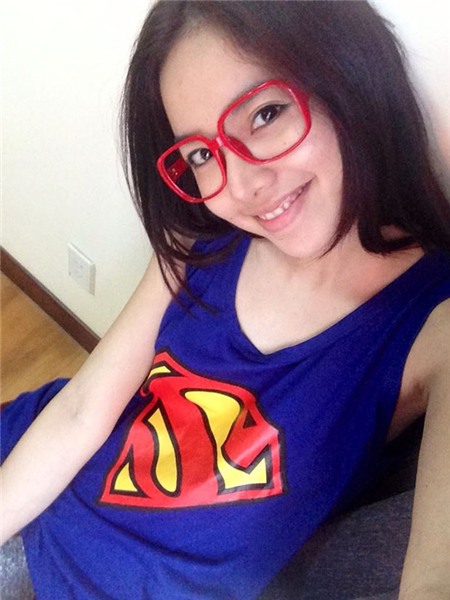 Sao Việt cuồng say mốt kính bỏ tròng, Thời trang, Ngoc Diep, Thanh Hang, Ngoc quyen, Hong Que, CHung Thuc Quyen, Ngoc Bich, Hoang Yen, Thai Ha, Bao tran, Kim Dung, Bao Anh, Dieu Huyen, thoi trang, thoi trang tre, anh dep, kinh khong tròng, cá tính, lam mua lam gio, sa sac mai