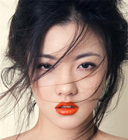 Cách trang điểm hợp mắt người châu Á, Làm đẹp, trang diem, trang diem mat, danh bong mat, make up, highlight, mascara, cach chai mascara, kieu trang diem mat, trang diem mat chau A, vien mat nuoc, ke mat nuoc