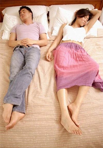 Xấu hổ vì vợ là… gái lẳng - 1