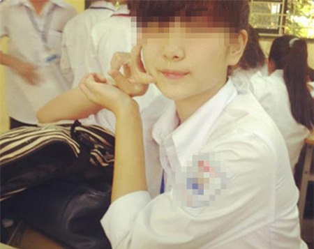Khó có thể hình dung một nữ sinh nhí nhảnh đáng yêu...