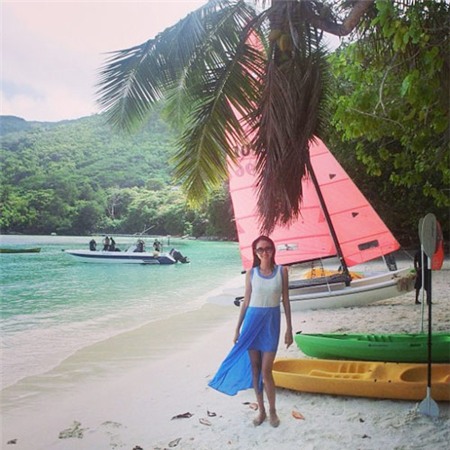 Tiết lộ ảnh trăng mật của HH Trương Tử Lâm - 4