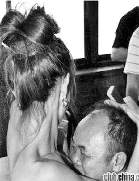 Một số bà mẹ trẻ TQ