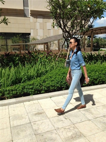 Sao từ Á sang Âu đều 