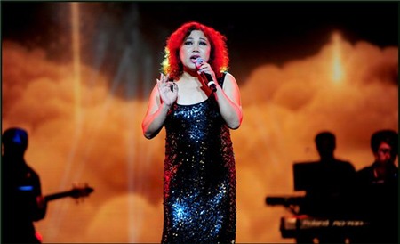 Siu Black khóc nức nở khi đang hát - 1