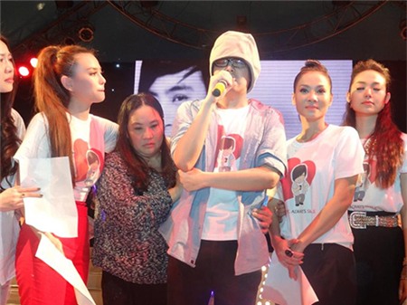 Showbiz Việt: Đánh cắp niềm tin! | Showbiz Việt,Đàm Vĩnh Hưng,Phương Thanh,Siu Black,Nguyễn Ánh 9