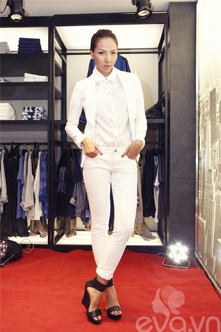 Sao Việt vào Thu 'chuẩn men' cùng blazer - 9